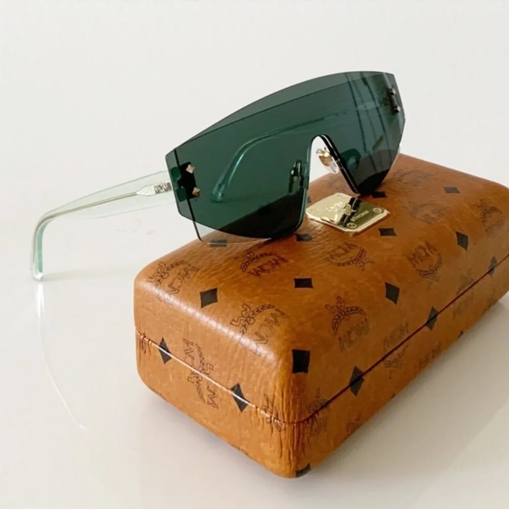 MCM Sunglasses, New in Case, Dust Cloth Green Lenses AWESOME Unisex - Picture 2 of 14